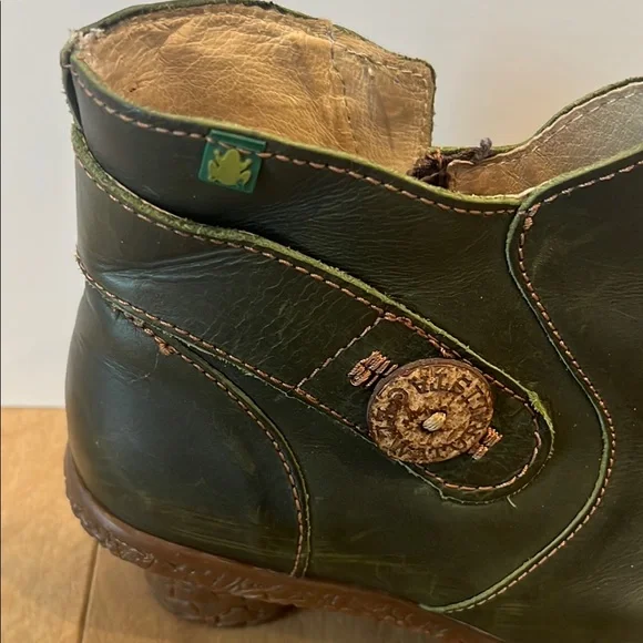 El Naturalista Green Leather Ankle Boots w side zip. Size 41 (size 10). - Picture 4 of 11